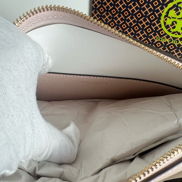 Tory Burch Blush Pink Shoulder Bag with Gold Chain - Picture 11 of 15